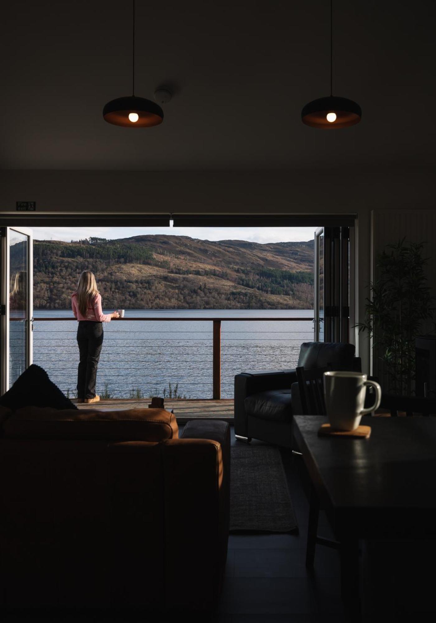 Shoreland Lodges - Cherry Lodge Форт Аугустус Екстериор снимка