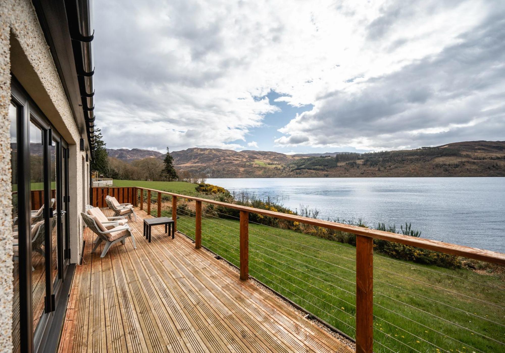 Shoreland Lodges - Cherry Lodge Форт Аугустус Екстериор снимка