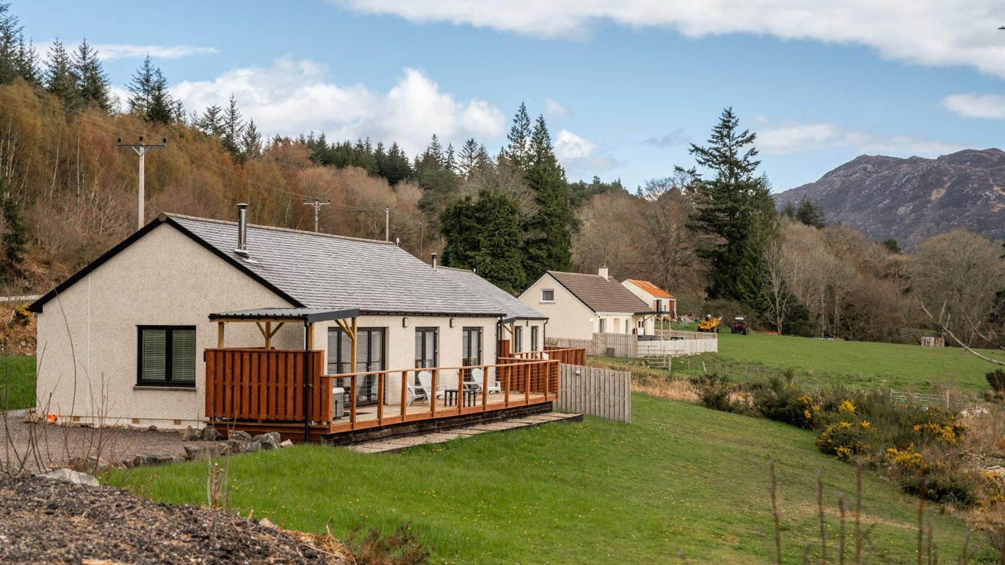 Shoreland Lodges - Cherry Lodge Форт Аугустус Екстериор снимка